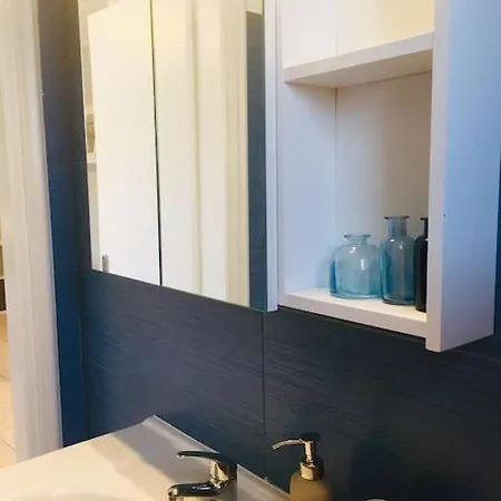 Lejlighed New, Modern And Cozy In