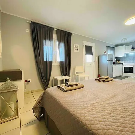 New, Modern And Cozy In Gavrio